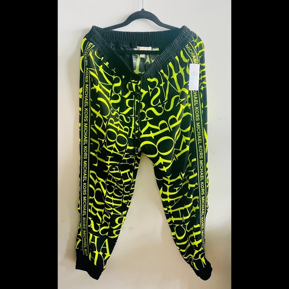 New Michael Kors Newsprint Logo Jogger Pants - Large - Picture 1 of 5